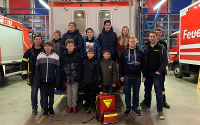 Rettungsdienst zu Gast bei der Jugendfeuerwehr Ohne