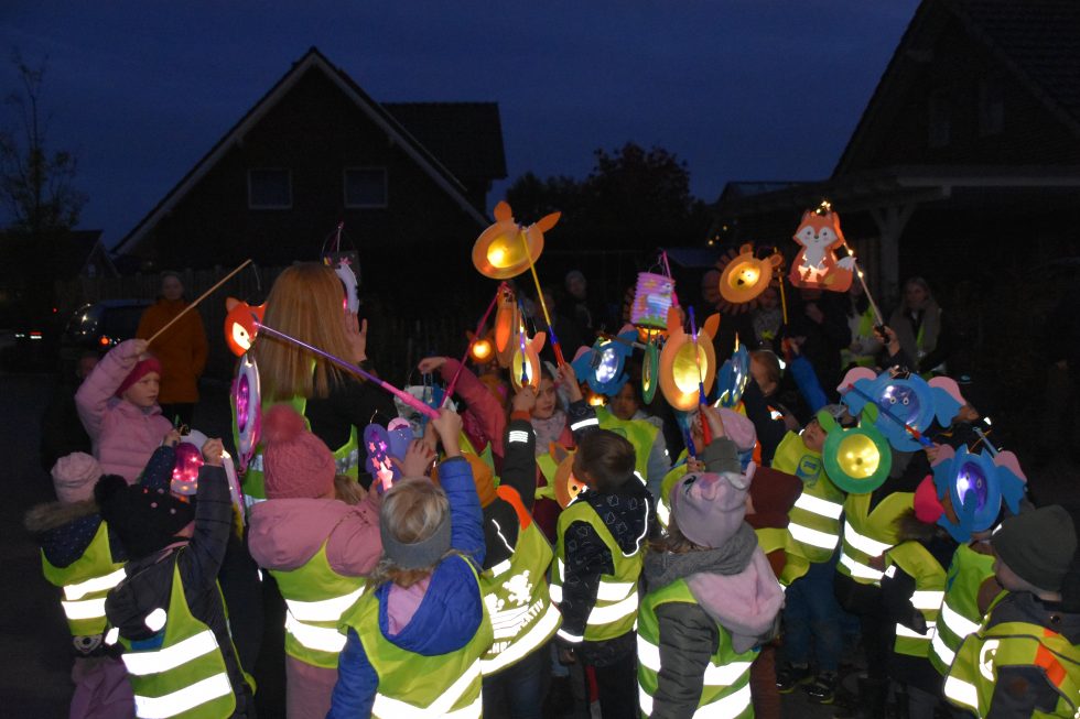 Laternenfest der Kita Bullerbü in Neuenhaus | DRK-Kreisverband