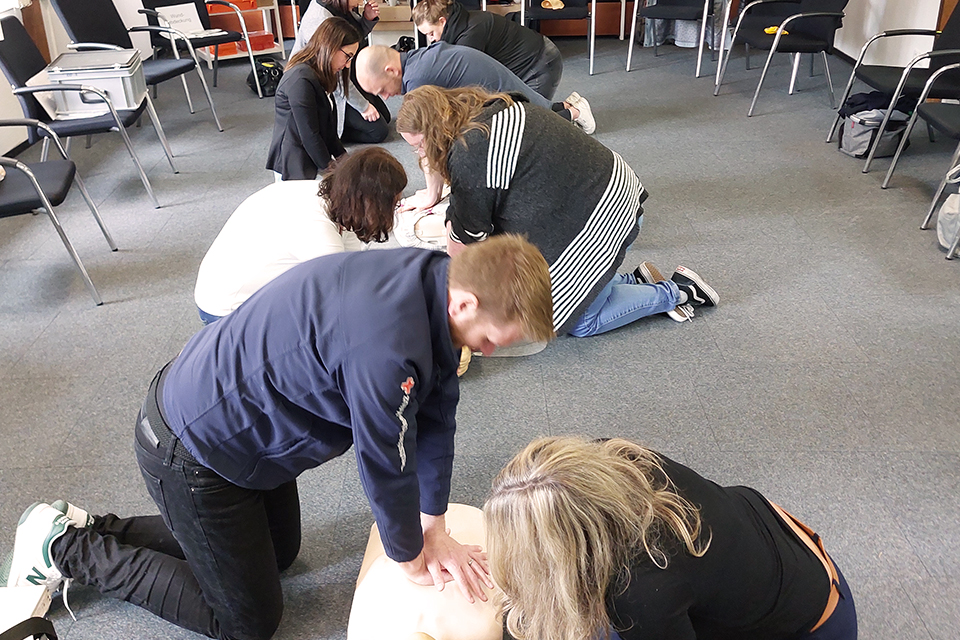 Interner Erste-Hilfe-Kurs