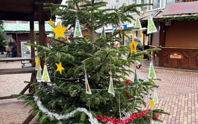 Festlicher Ausflug: Kita Zwergenland bringt Weihnachtszauber in die Innenstadt
